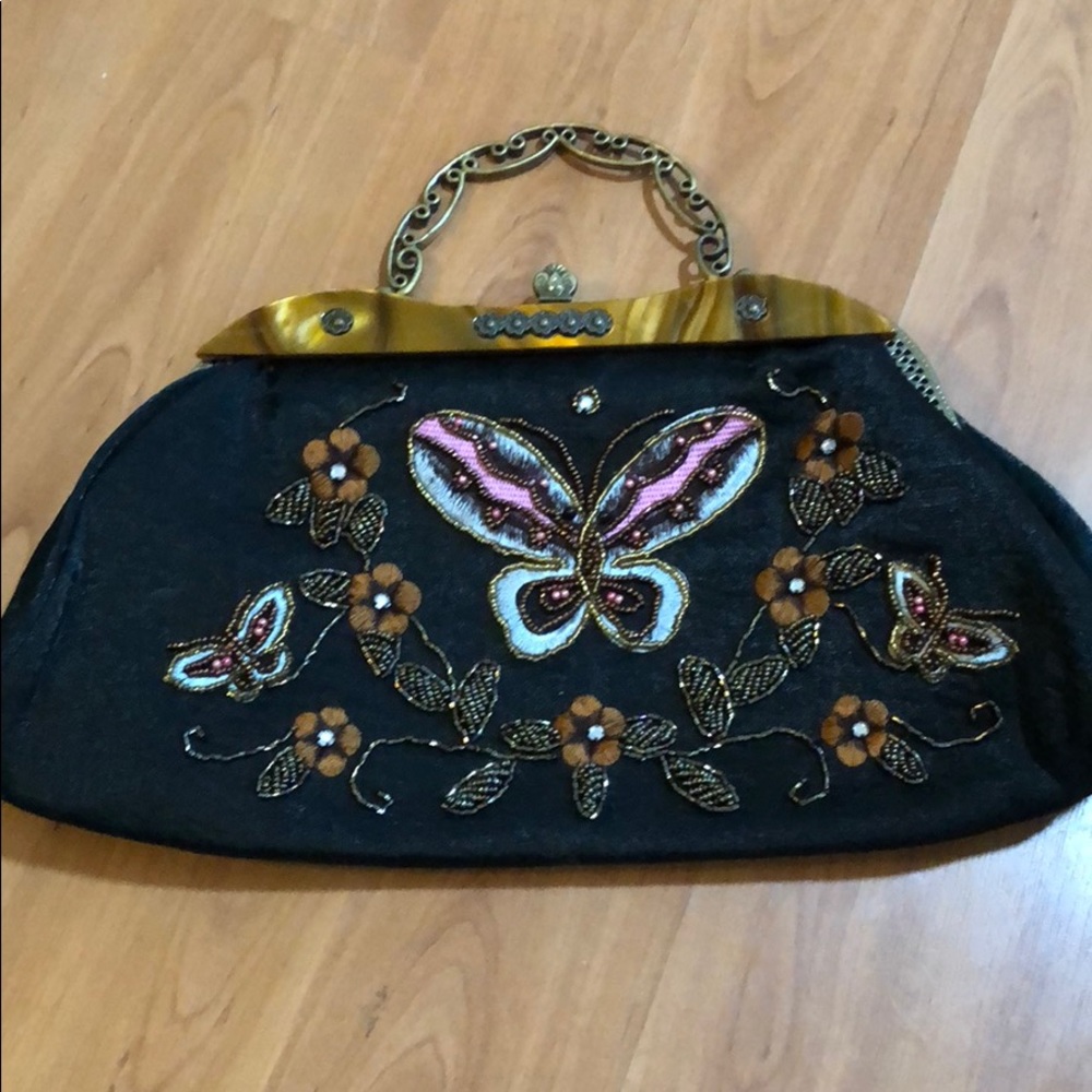 Butterfly clutch